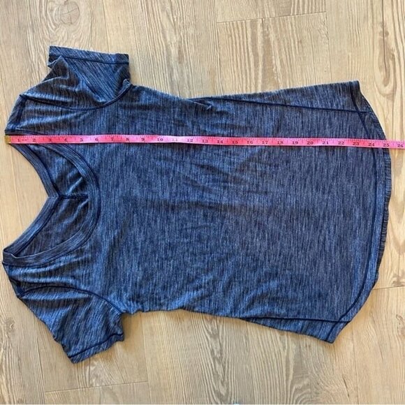 Lululemon womens Intensi-Tee sz 2 Heathered Navy grey Short Sleeve Top athletic - Picture 4 of 8